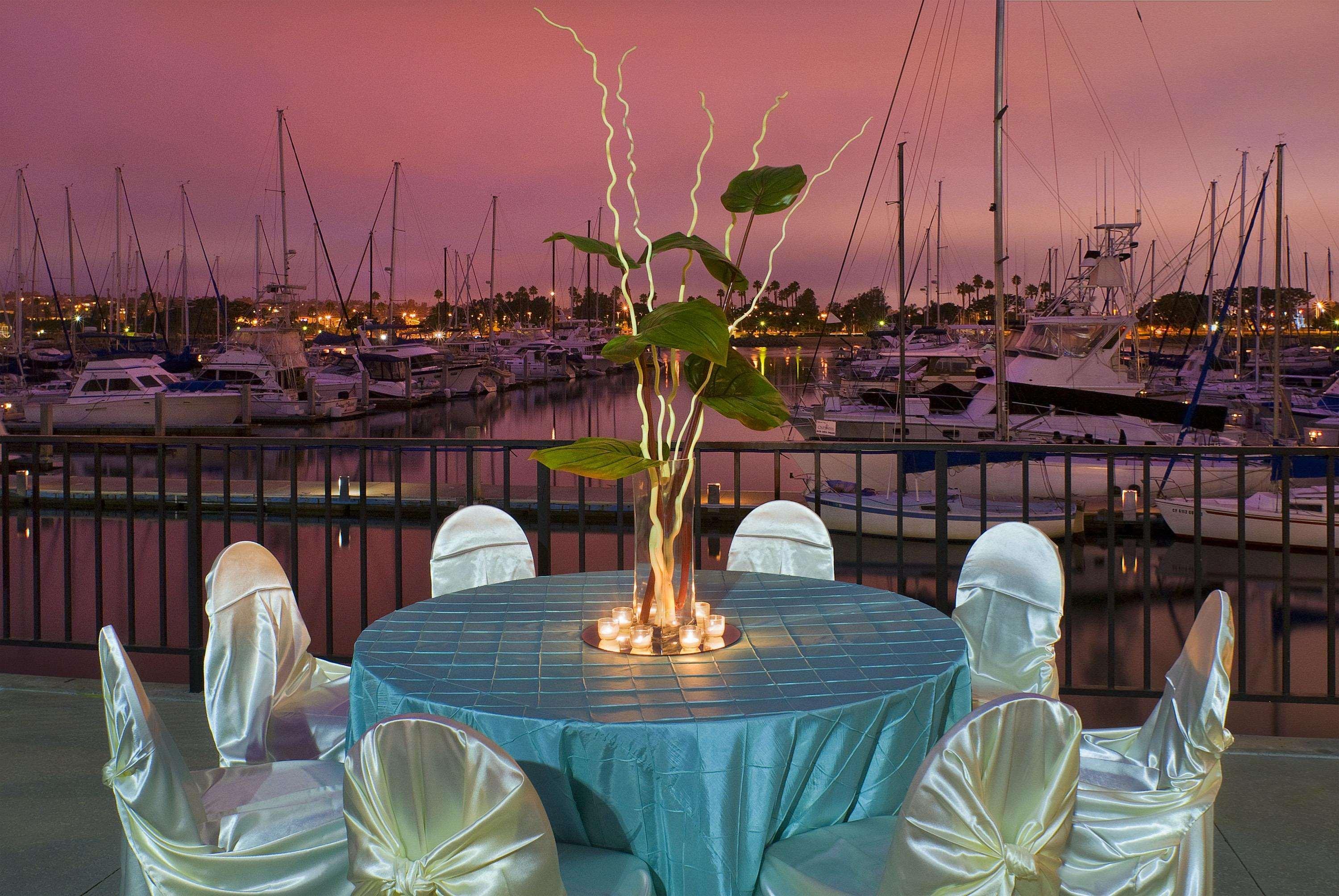 Hilton San Diego Airport/Harbor Island Exterior foto